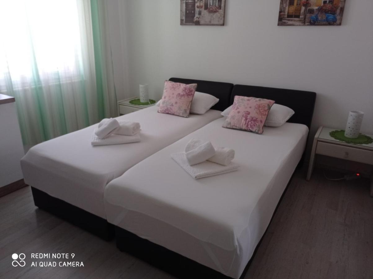 Ferienwohnung Simb Split Exterior foto